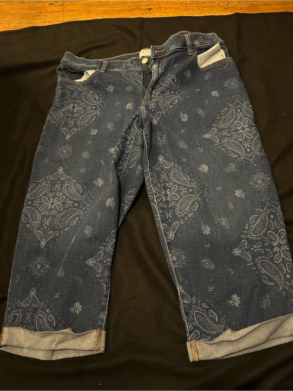 Women’s Lane Bryant Blue Paisley Cropped Jeans